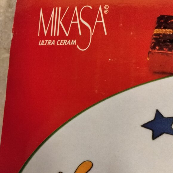 Mikasa Cookies for Santa Plate with Box - Picture 3 of 4